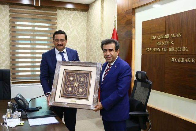 Başkan Ak&rsquo;ın Mardin Ve Diyarbakır Temasları 1