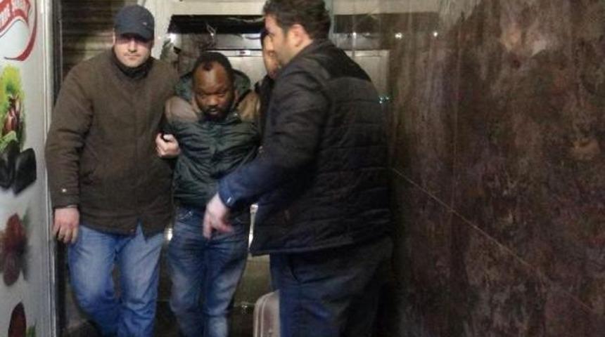Kamerunlu Dolandırıcı B&ouml;yle Yakalandı