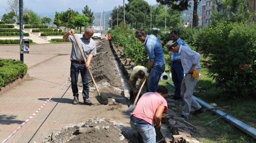 Ak Partili Aydınlıoğlu S&ouml;z&uuml;n&uuml; Tuttu