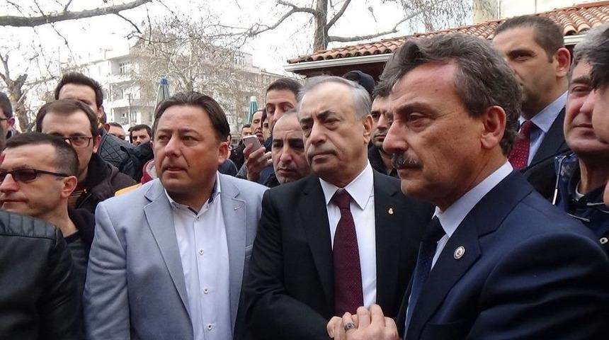 Ayta&ccedil;&rsquo;ı Binlerce Seveni Uğurladı