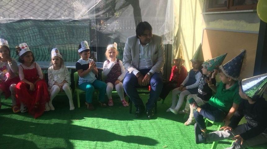 Fo&ccedil;a Belediyesi &Ccedil;ocuk Evi&rsquo;nde Kutlama