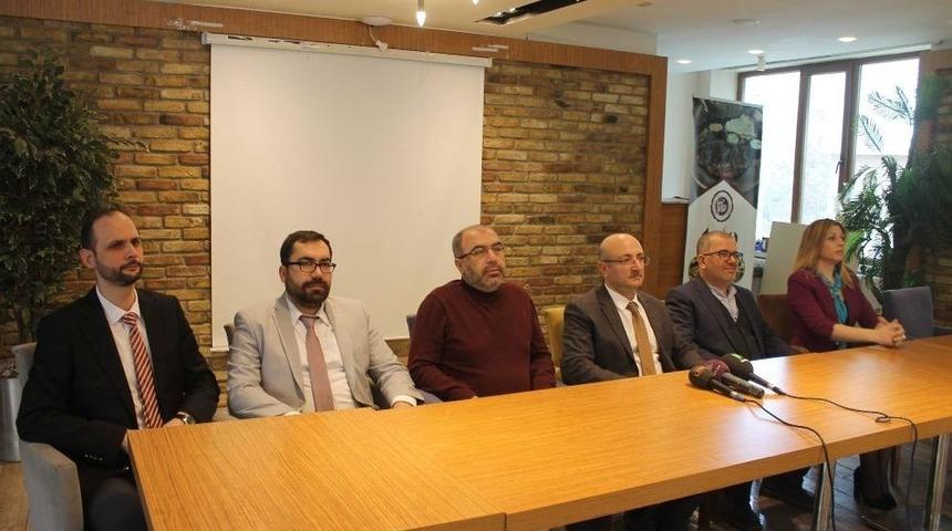 Afyonkarahisar Baro Başkanı Av. Şahin: &ldquo;basın Sermaye &Ccedil;evrelerinin Oyuncağı Olmamalıdır&rdquo;