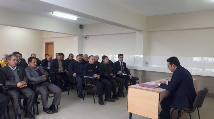 Kabad&uuml;z&rsquo;de Eğitim Değerlendirme Toplantısı