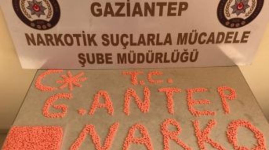 Gaziantep&rsquo;te 3 Bin Adet Uyuşturucu Hap Ele Ge&ccedil;irildi