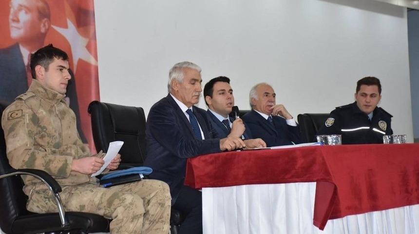 Reşadiye&rsquo;de, Okul G&uuml;venliği Ve Halk G&uuml;n&uuml; Toplantısı