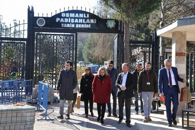 Osmanlı Padişahları Tarih Şeridi’ne Ziyaretçi Akını