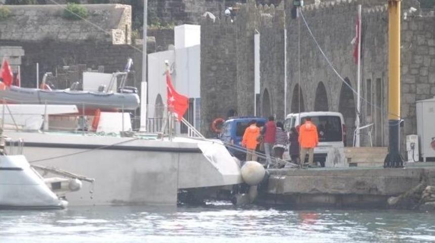 Bodrum&rsquo;da &Uuml;&ccedil;&uuml; &Ccedil;ocuk 54 G&ouml;&ccedil;men Yakalandı