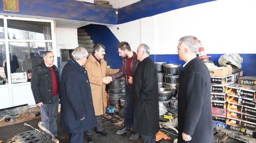 Başkan Asya Ve Ak Parti Y&ouml;neticilerinden Esnaf Ziyareti