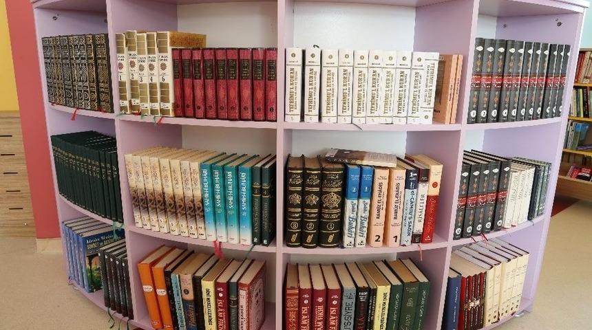 Meram Belediyesi&rsquo;nden 15 Okula 15 Z-k&uuml;t&uuml;phane