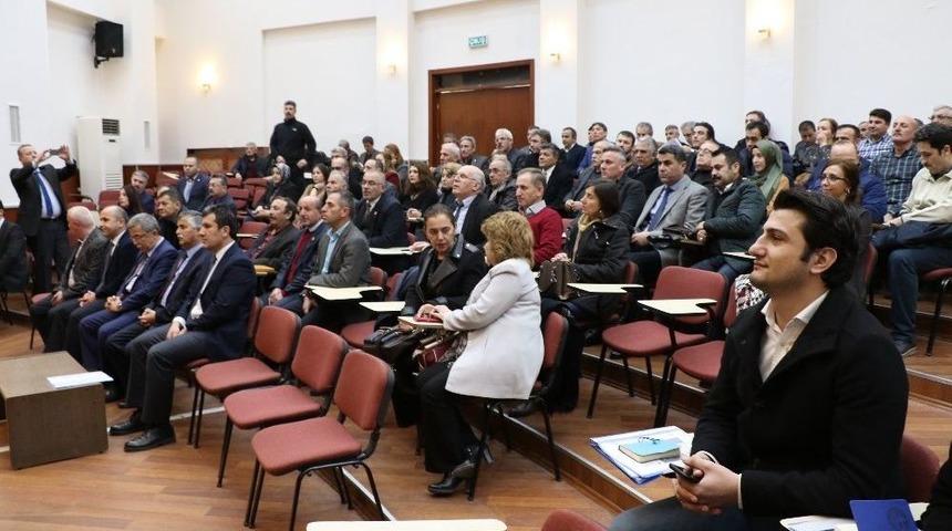 Vali &Ccedil;ınar; "&ccedil;ocuklarımız Elektronik Cihazlarla Kendi Başlarına Kaldıkları İ&ccedil;in Yalnızlaşıyorlar"