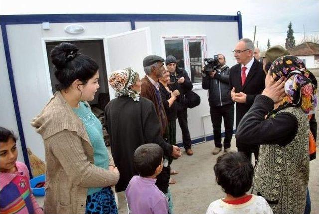 İncirliovalı Romanlar Çadır Kentten Kurtuldu