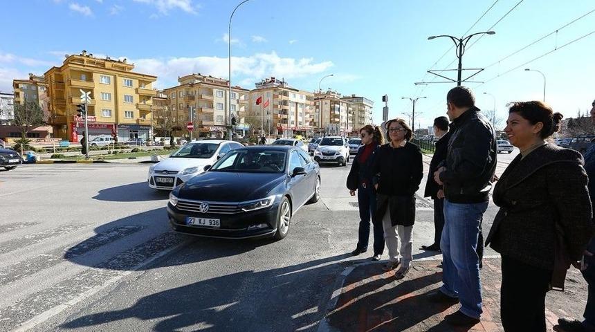 Sola D&ouml;n&uuml;şlerin Yasaklandığı Kavşaklarda Verimlilik Arttı