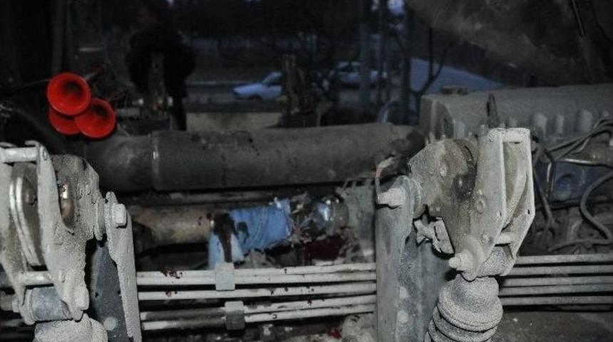 Bacağını Kamyonetin Şamandırasına Kaptırdı