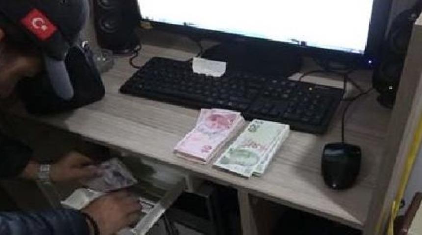 Bahis Oynatan Işyerlerine Baskın: 5 G&ouml;zaltı