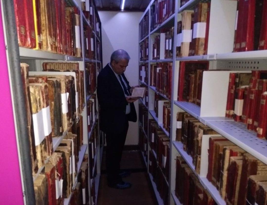 Vali G&uuml;ven&ccedil;er, Manisa Yazma Eser K&uuml;t&uuml;phanesinde İncelemede Bulundu