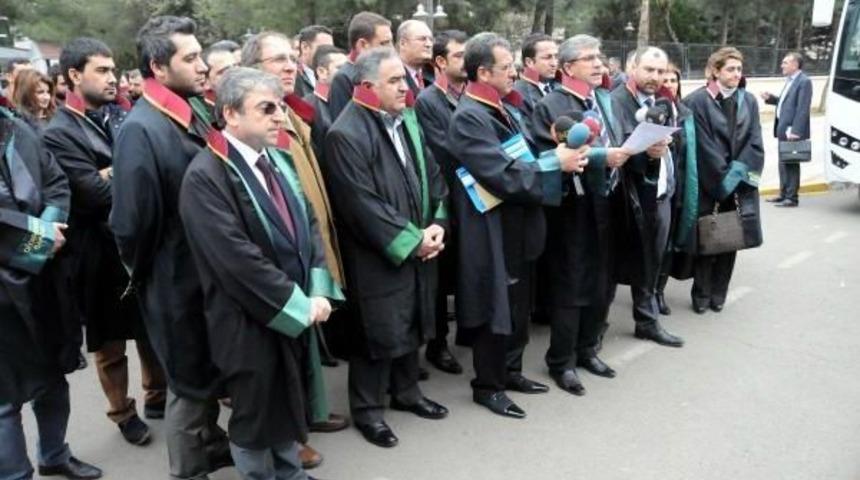 Diyarbakır Baro Başkan: Demokratik Hakkını Kullanan Kişi Fuhuş Yapanla Aynı H&uuml;k&uuml;mlere Tabii Olacak