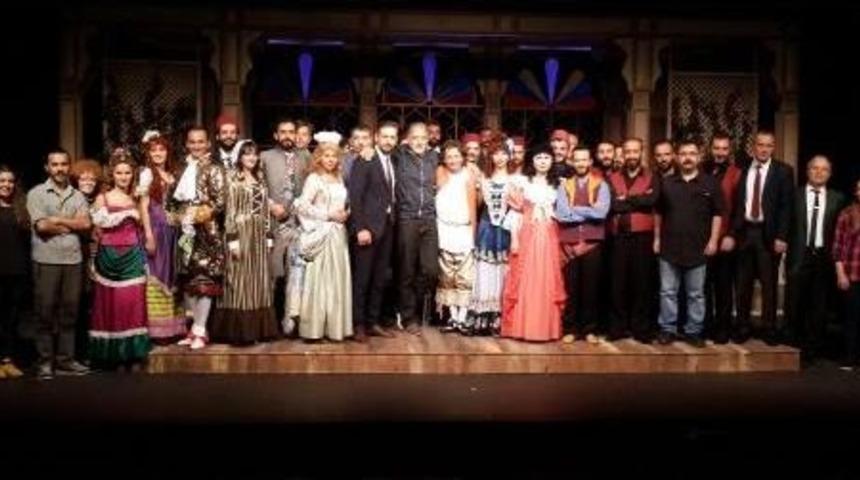 Erzurum Devlet Tiyatroları Seyirci Rekoru Kırıyor
