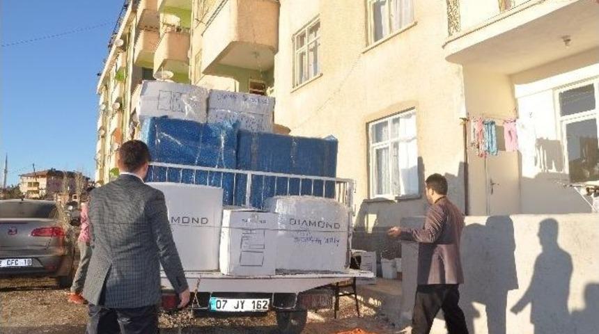 Ermenek&rsquo;teki Madenci Ailelerine Yardımlar Devam Ediyor