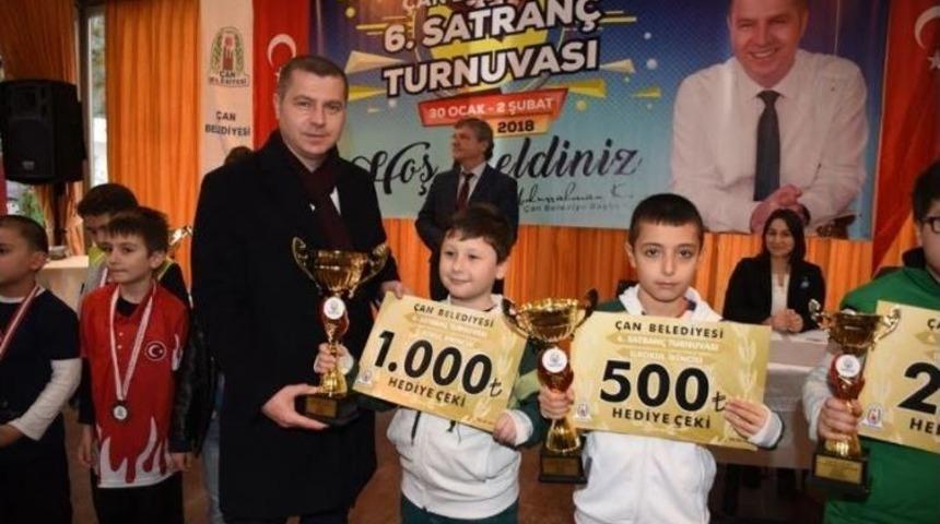 &Ccedil;an Belediyesi 6. Satran&ccedil; Turnuvalarında &Ouml;d&uuml;ller Sahiplerini Buldu