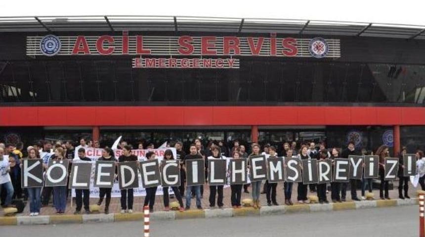 Hemşirelerden Oturma Eylemi