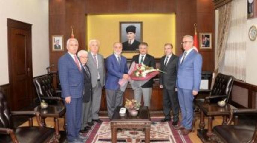 Din Adamları Vali Yazıcı&rsquo;yı Ziyaret Etti