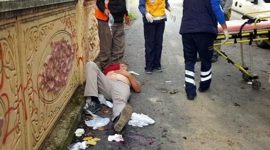 Okul Hizmetlisi Tartıştığı 2 Kişiyi Bı&ccedil;akladı