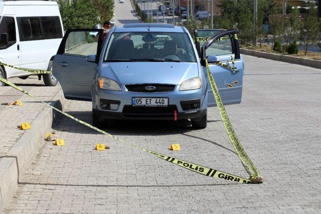 Saldırıya Uğrayan Uzman &Ccedil;avuş Şehit D&uuml;şt&uuml;