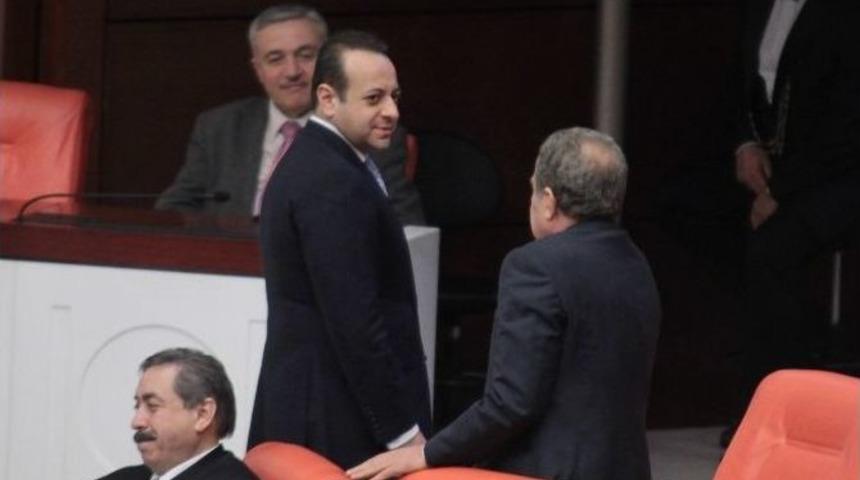 &Ccedil;ağlayan Ve G&uuml;ler&rsquo;in Ardından Egemen Bağış İ&ccedil;in De Aynı Karar