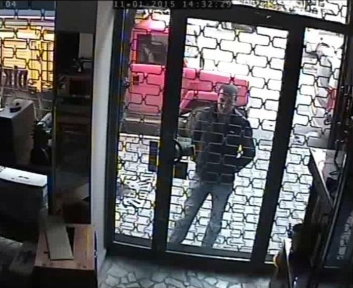 (&ouml;zel Haber) 45 Yıllık Antika Koleksiyonu Bir G&uuml;nde Yok Oldu