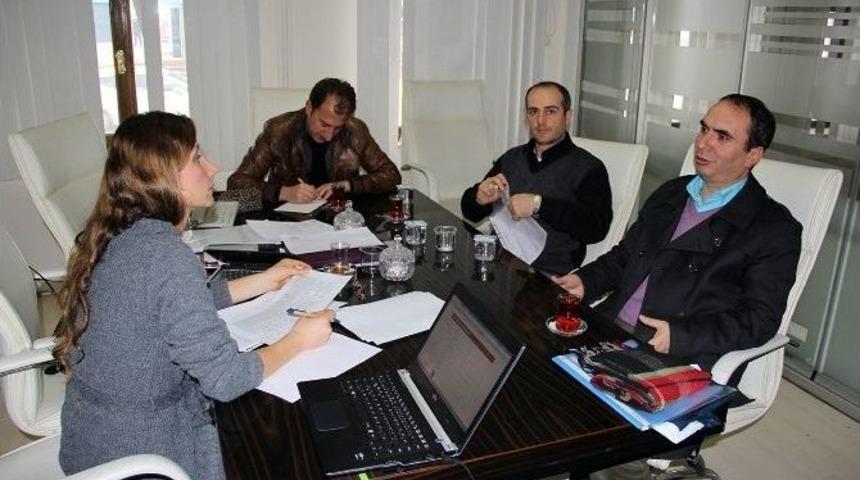 Kudaka Teknik Yardım Masalarına Yoğun İlgi