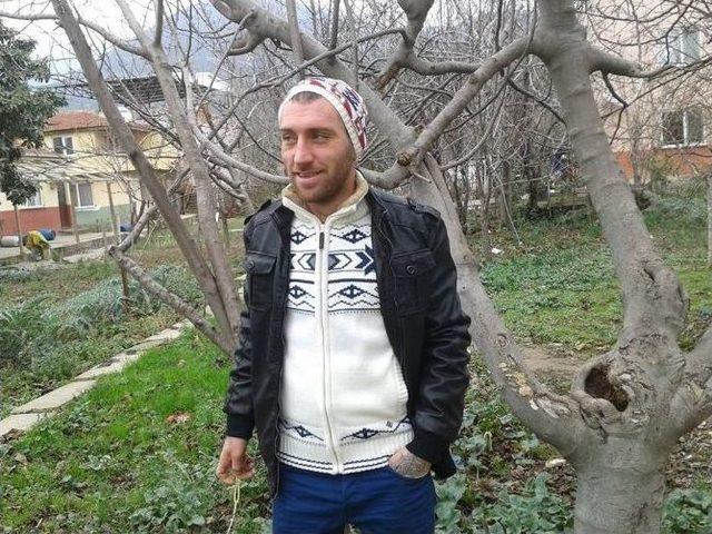 Avm&rsquo;de Bı&ccedil;akla Yaralama 1