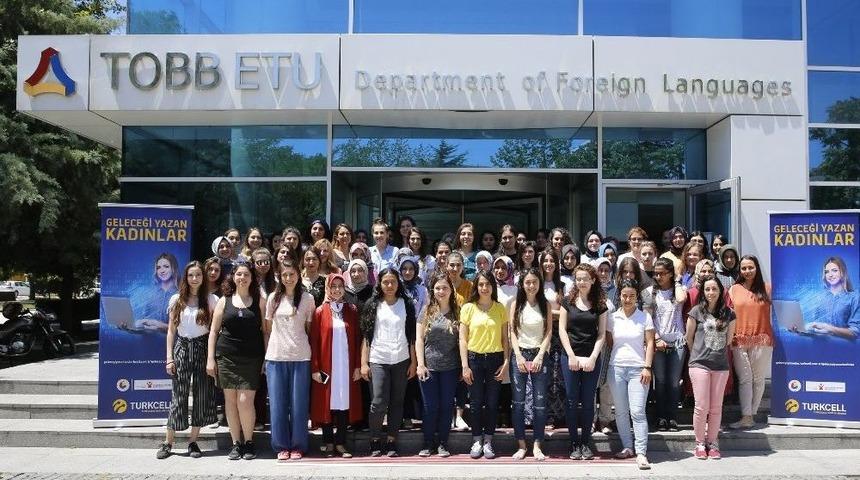 Tobb Ve Turkcell Desteğiyle Kod Yazmayı &Ouml;ğrendiler, Şimdi Projeleriyle Yarışıyorlar