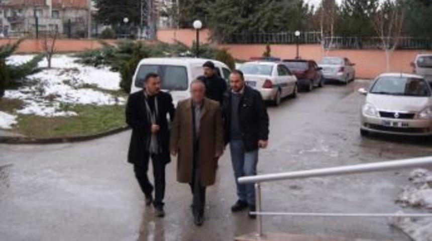 Sahte Kimlikle Ptt&rsquo;den Para &Ccedil;eken Şahsın 2 Vukuatı Daha Ortaya &Ccedil;ıktı