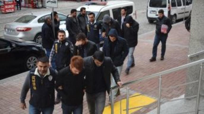 Yasa Dışı Bahis İle 10 Milyonluk Vurgun Yapan 6 Kişiden 2&rsquo;si Tutuklandı