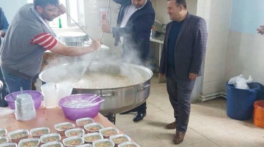 Kutluhallar K&ouml;y&uuml;nde Geleneksel Aşure Etkinliği