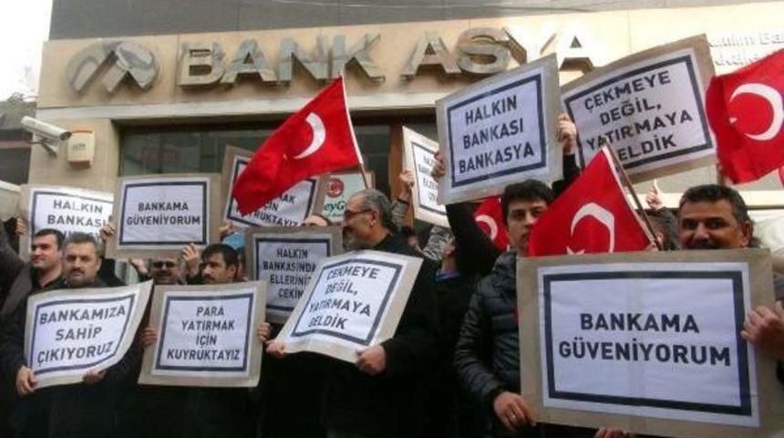 &Ccedil;anakkale'de Bank Asya'ya Destek
