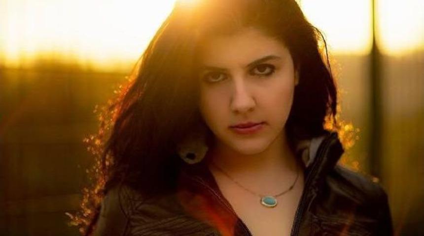 Maral B&uuml;y&uuml;ksara&ccedil;; Konuşmamam; Herkesin Konuşmasına Neden Oluyor