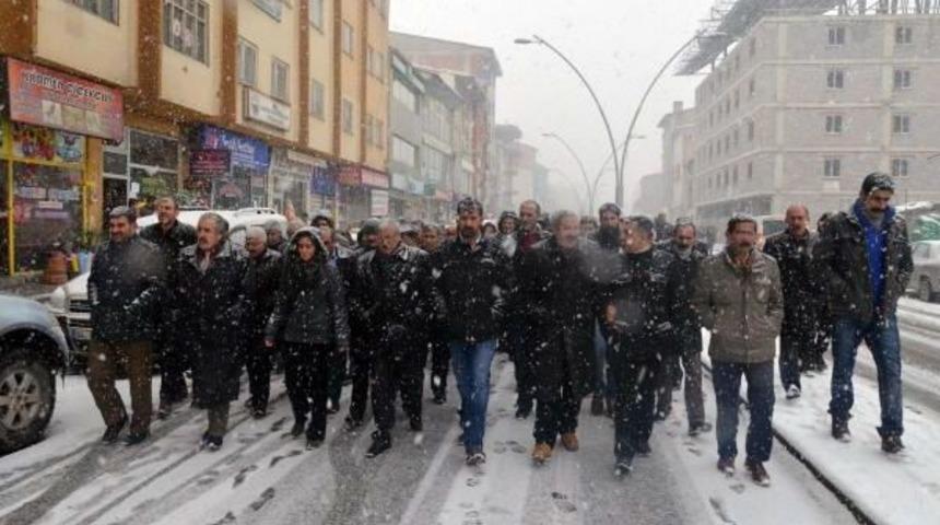 Hdp'li Aksoy: D&uuml;nya Serok Apo&rsquo;Yu Konuşuyor