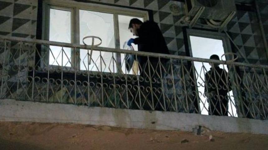 Silopi&rsquo;De Iki Yere Ses Bombası Atıldı