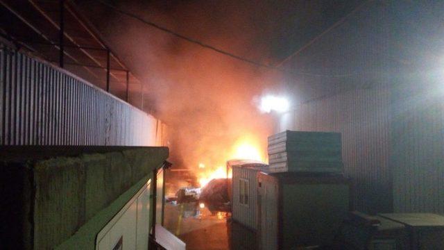 Geri D&ouml;n&uuml;ş&uuml;m Fabrikası Alev Alev Yandı 2