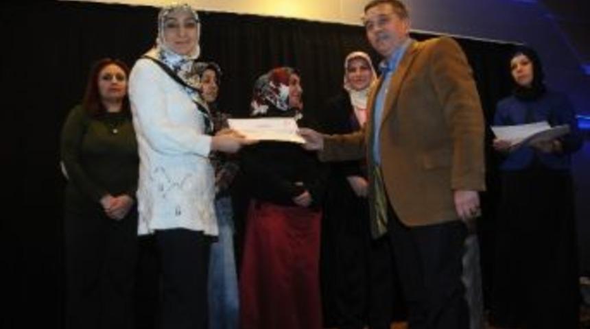 Pursaklar&rsquo;da Hanımlar Aile Eğitimi Sertifikası Aldı