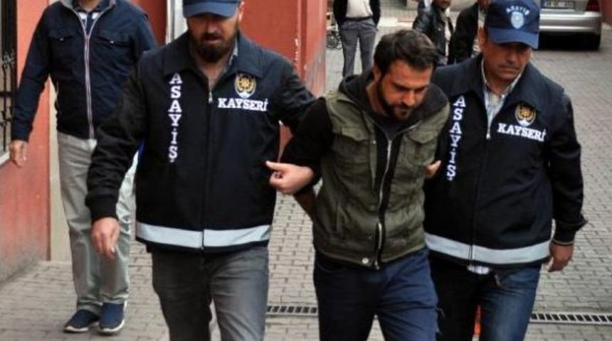 'polisim' Dedi,&nbsp;50 Bin Liralık Dolandırıcılık Yaptı Ama Polisten Ka&ccedil;amadı