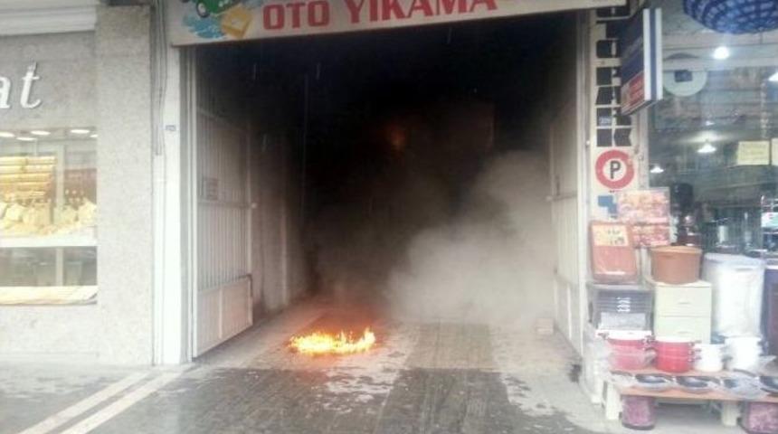 Lpg&rsquo;li Otomobil Patlayıp Alev Aldı