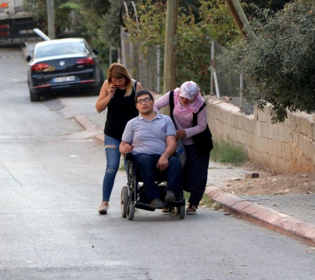 Vefakar Annenin Yardım &Ccedil;ığlığı