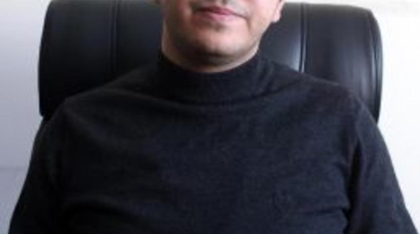 Do&ccedil;ent Dursun: Ergenlik &Ccedil;ağındaki En &Ouml;nemli Sorun Cinsel Istismar