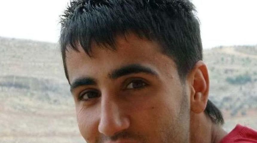 Şanlıurfa&rsquo;Da D&uuml;ğ&uuml;nde Halay &Ccedil;eken Gen&ccedil; Maganda Kurbanı Oldu