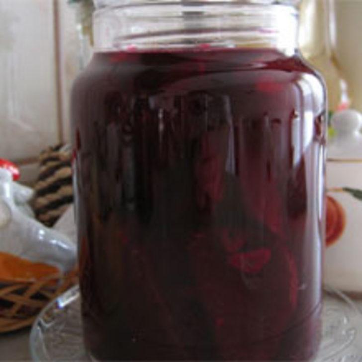 Kırmızı Pancar Turşusu