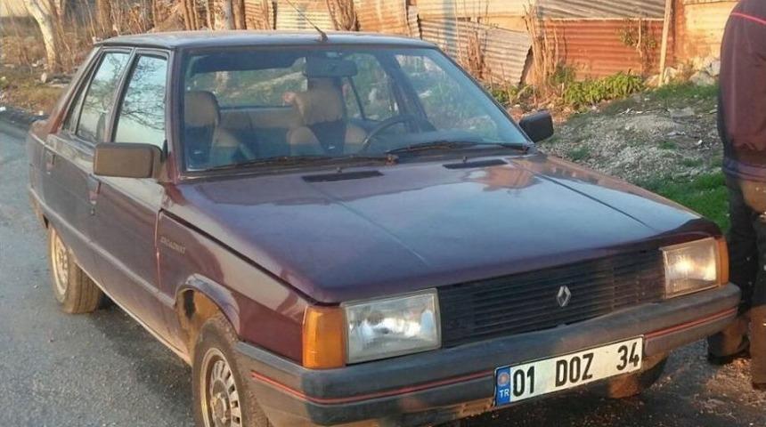 Otomobil Ve Motosiklet &Ccedil;alan Zanlı Polisten Ka&ccedil;amadı