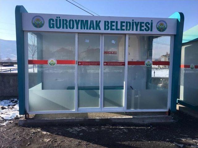 Güroymak’ta Klimalı Duraklara Yenileri Eklendi