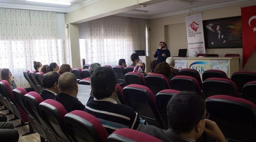 Kadına Y&ouml;nelik Şiddetle M&uuml;cadele Eğitim Semineri Yapıldı